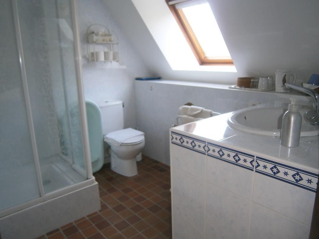 Les Chaumieres De Kerimel Bed & Breakfast Ploemel Exterior photo